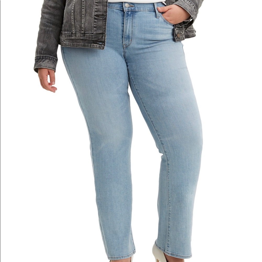 Women’s Levi’s 414 size 22 women